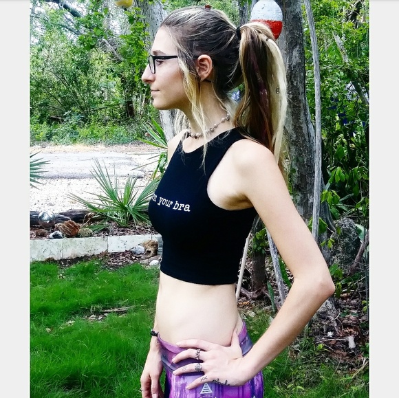 ✌-SOLD OUT- Burn Your Bra Yoga Crop Top✌ - Picture 5 of 6